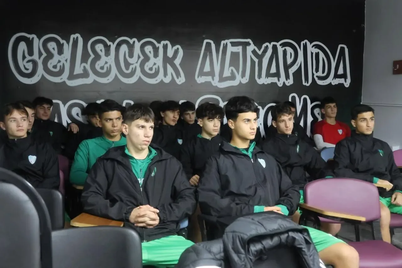 Kocaelispor Alt Yapısında Gelecek İçen Kritik Analiz Kocaelispor Alt Yapısında Gelecek İçen Kritik Analiz