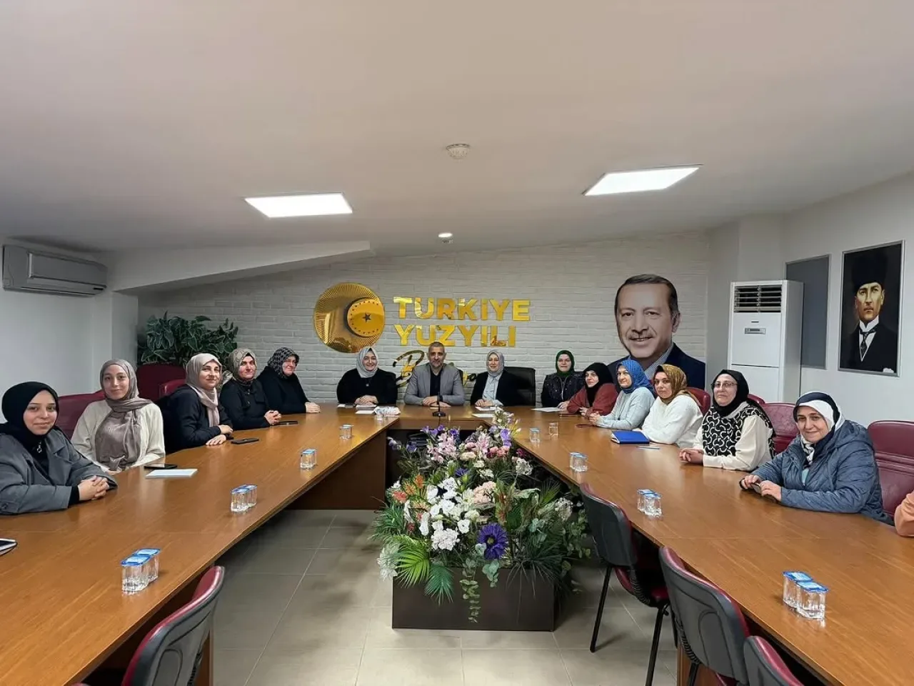 AK Parti Kartepe'de Üye Çalışması Gerçekleştirildi AK Parti Kartepe'de Üye Çalışması Gerçekleştirildi