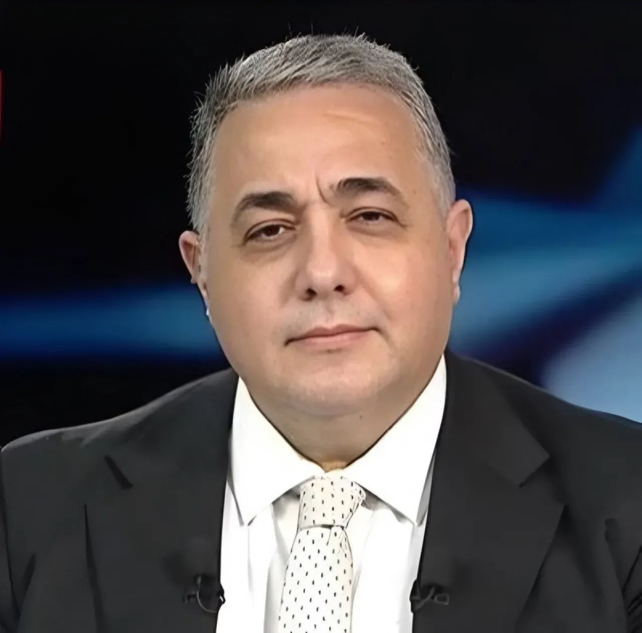 AK Partili Şamil Tayyar'dan Medya Eleştirisi: "Sorun İlişkilerden Daha Büyük" AK Partili Şamil Tayyar'dan Medya Eleştirisi: "Sorun İlişkilerden Daha Büyük"