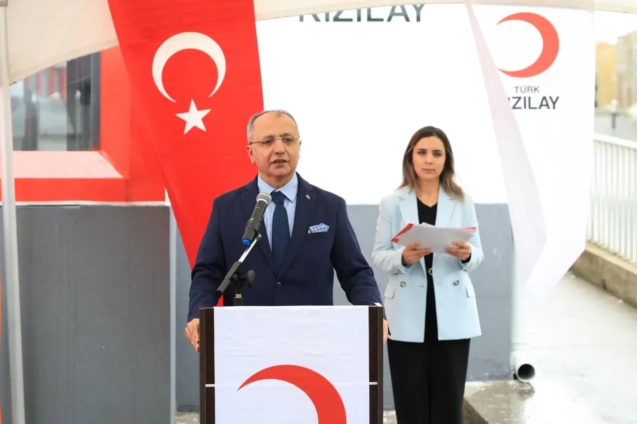 Ümraniye'ye Modern Kan Merkezi: Hayat Kurtaran Yatırım Açıldı Ümraniye'ye Modern Kan Merkezi: Hayat Kurtaran Yatırım Açıldı