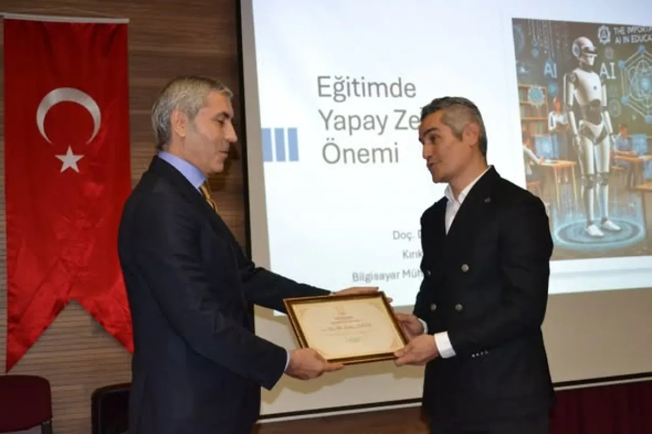 Beypazarı'nda Eğitimciler Yapay Zeka ile Buluştu Beypazarı'nda Eğitimciler Yapay Zeka ile Buluştu