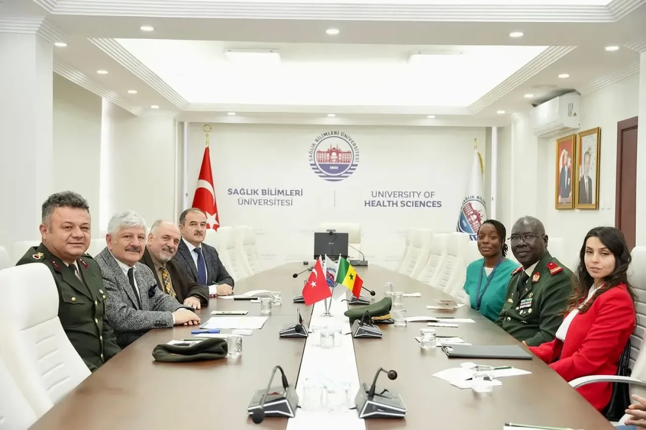 Senegal Askeri Sağlık Yetkilisi, Sağlık Bilimleri Üniversitesi'ni Ziyaret Etti Senegal Askeri Sağlık Yetkilisi, Sağlık Bilimleri Üniversitesi'ni Ziyaret Etti