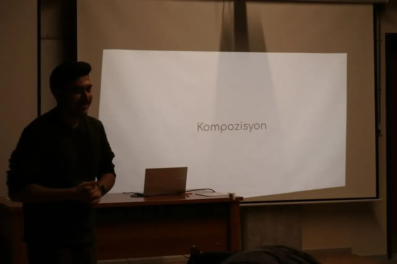 FSMVÜ Fotoğraf Kulübü'nden Dört Haftalık Temel Fotoğrafçılık Eğitimi FSMVÜ Fotoğraf Kulübü'nden Dört Haftalık Temel Fotoğrafçılık Eğitimi