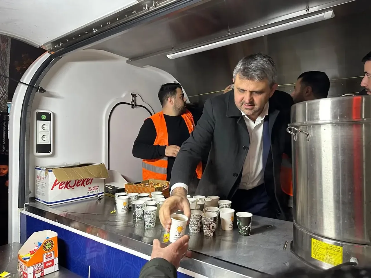 Pendik'te Regaip Kandili, Komşuluk Bağlarını Güçlendirdi Pendik'te Regaip Kandili, Komşuluk Bağlarını Güçlendirdi