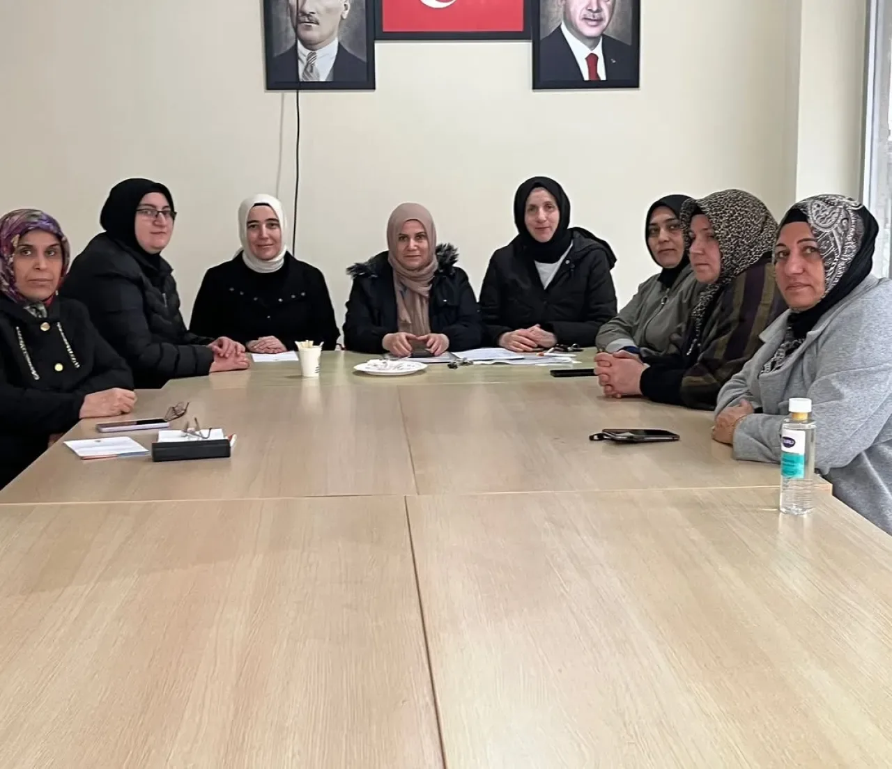 AK Parti Kadın Kolları Pendik'te Mahalle Toplantılarına Katıldı AK Parti Kadın Kolları Pendik'te Mahalle Toplantılarına Katıldı