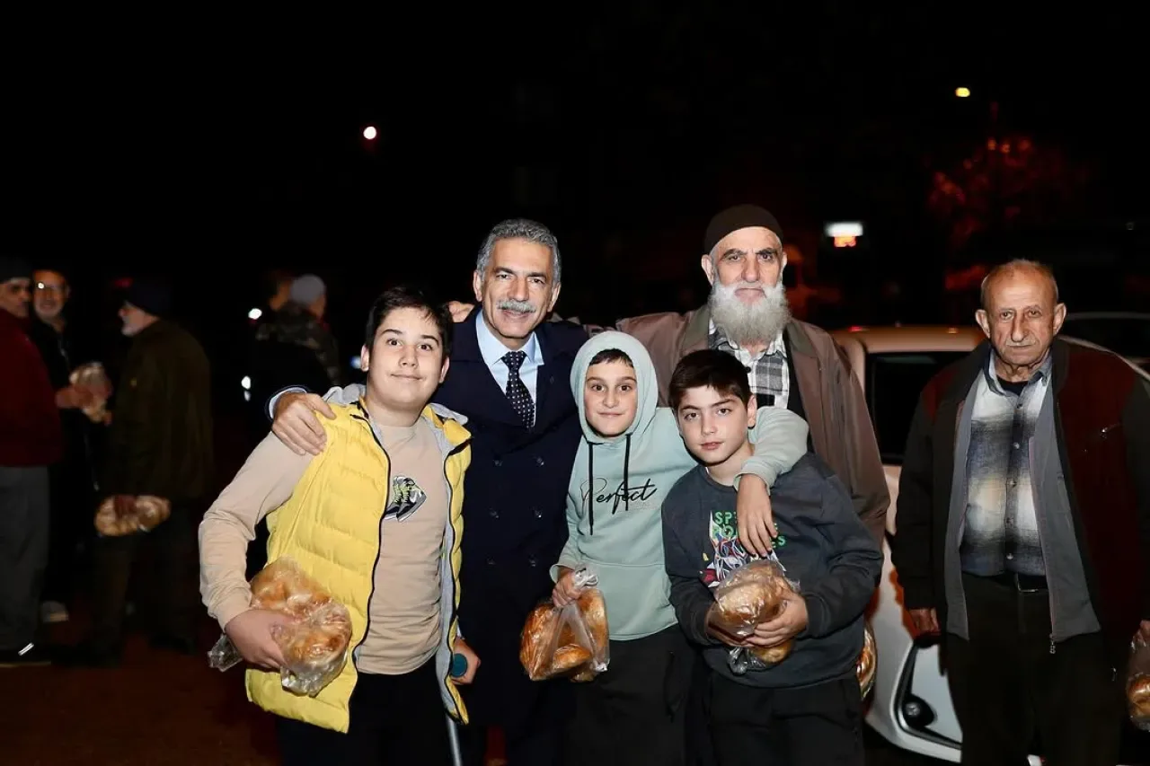 Gemlik Belediyesi, İslamköy'de Hemşehrileriyle Kandilde Buluştu Gemlik Belediyesi, İslamköy'de Hemşehrileriyle Kandilde Buluştu
