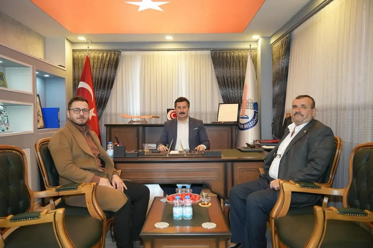 Başkan Ercan Özel, Fethiye Mahallesi Temsilcilerini Ağırladı Başkan Ercan Özel, Fethiye Mahallesi Temsilcilerini Ağırladı