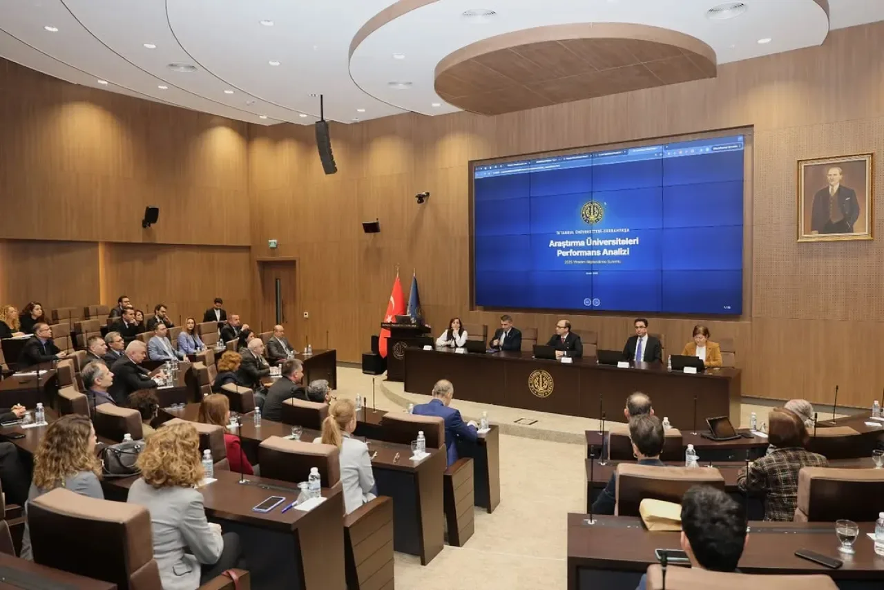 İÜ-Cerrahpaşa, Araştırma Üniversitesi Performansını Masaya Yatırdı İÜ-Cerrahpaşa, Araştırma Üniversitesi Performansını Masaya Yatırdı