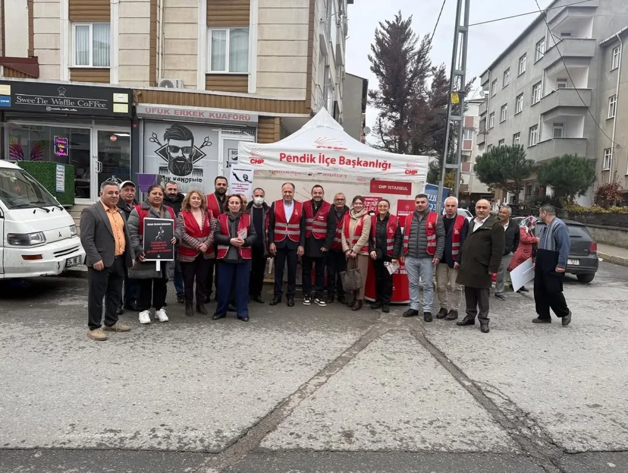 CHP Pendik'te Seçim Çalışmalarına Sahada Başladı CHP Pendik'te Seçim Çalışmalarına Sahada Başladı