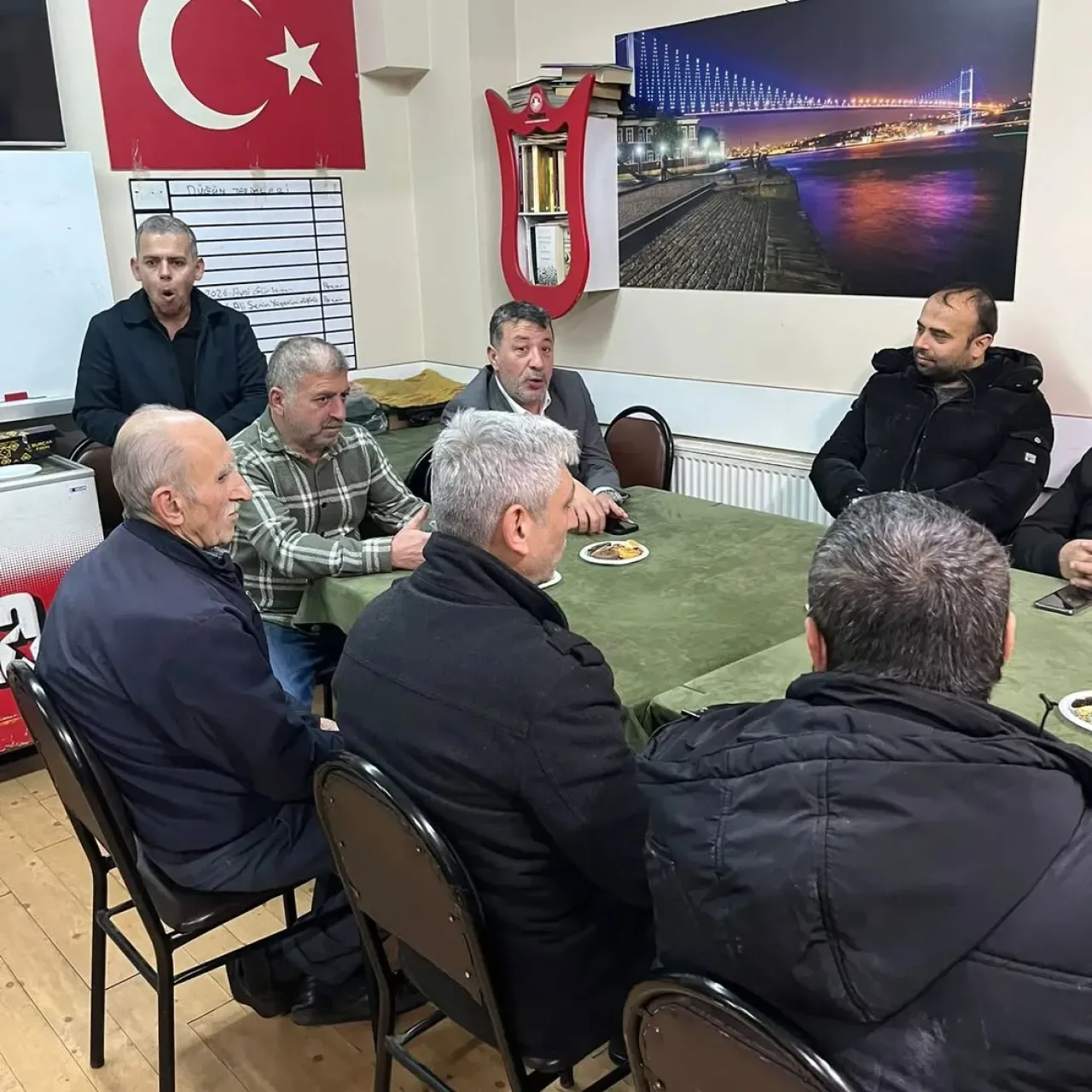 MHP Kağıthane İlçe Başkanı Şafak Taştemir, Türkeli Hacıköyü Derneği'ni Ziyaret Etti MHP Kağıthane İlçe Başkanı Şafak Taştemir, Türkeli Hacıköyü Derneği'ni Ziyaret Etti