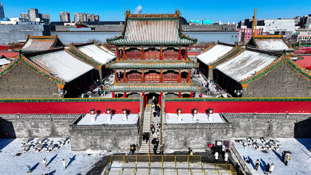 Shenyang Saray Müzesi Kar Altında: Tarihi Manzara Turist Akınına Uğradı Shenyang Saray Müzesi Kar Altında: Tarihi Manzara Turist Akınına Uğradı