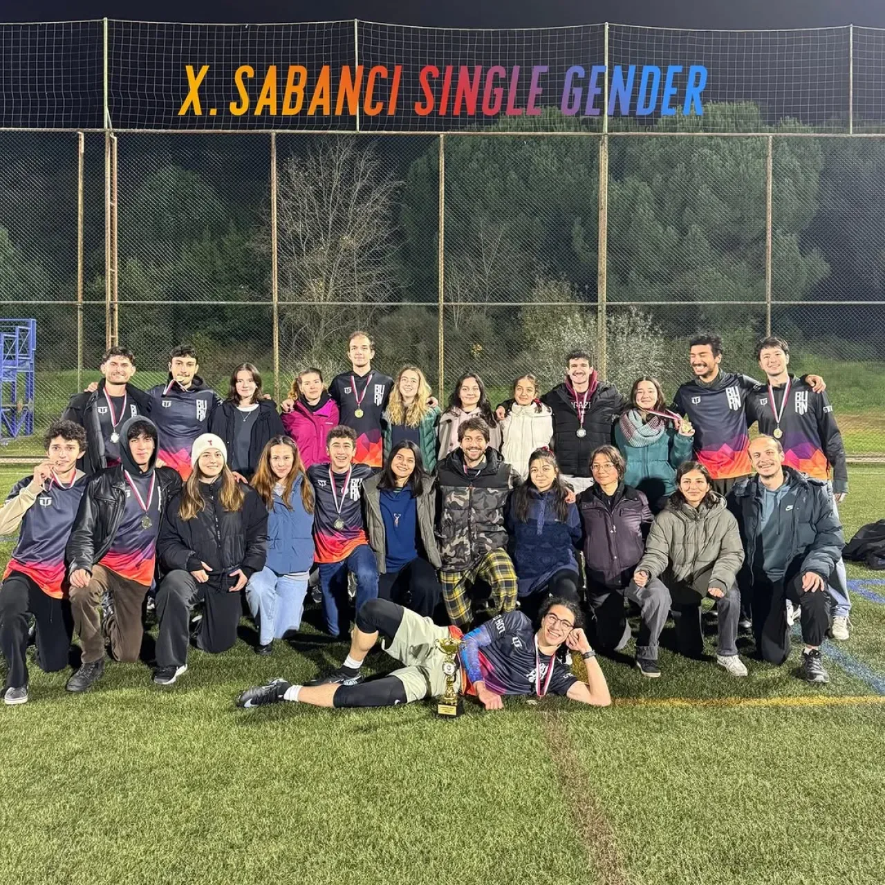 Boğaziçi Ultimate'nin Yeni Takımları Sahada: Burn Women ve Burn Open'tan İlk Turnuva Heyecanı Boğaziçi Ultimate'nin Yeni Takımları Sahada: Burn Women ve Burn Open'tan İlk Turnuva Heyecanı
