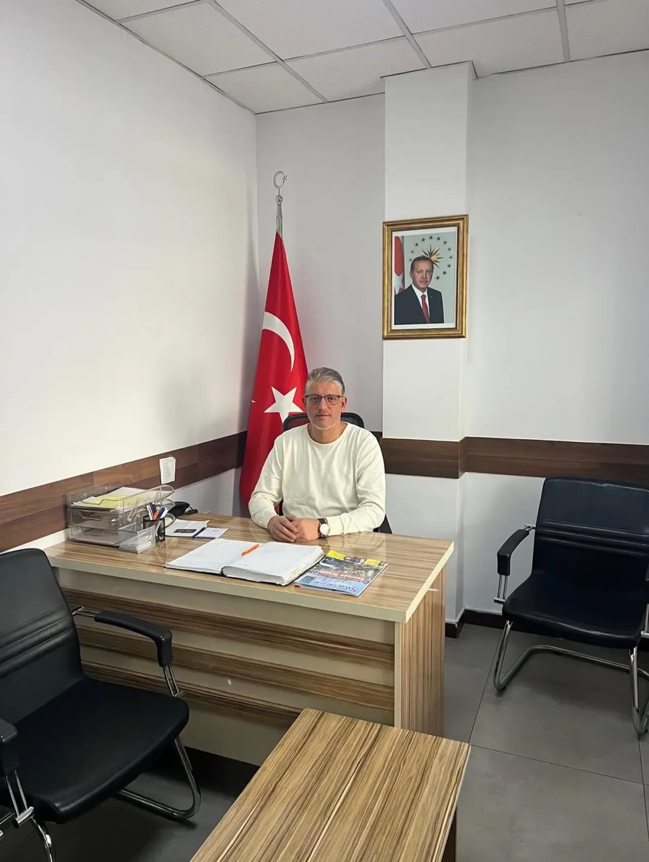 AK Parti Yenimahalle İlçe Başkanlığı'nda Günlük Nöbetçi İsim Açıklandı AK Parti Yenimahalle İlçe Başkanlığı'nda Günlük Nöbetçi İsim Açıklandı