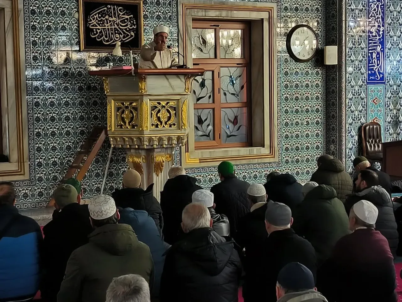 Bağcılar'da Regaip Kandili Dualarla ve Coşkuyla Kutlandı Bağcılar'da Regaip Kandili Dualarla ve Coşkuyla Kutlandı