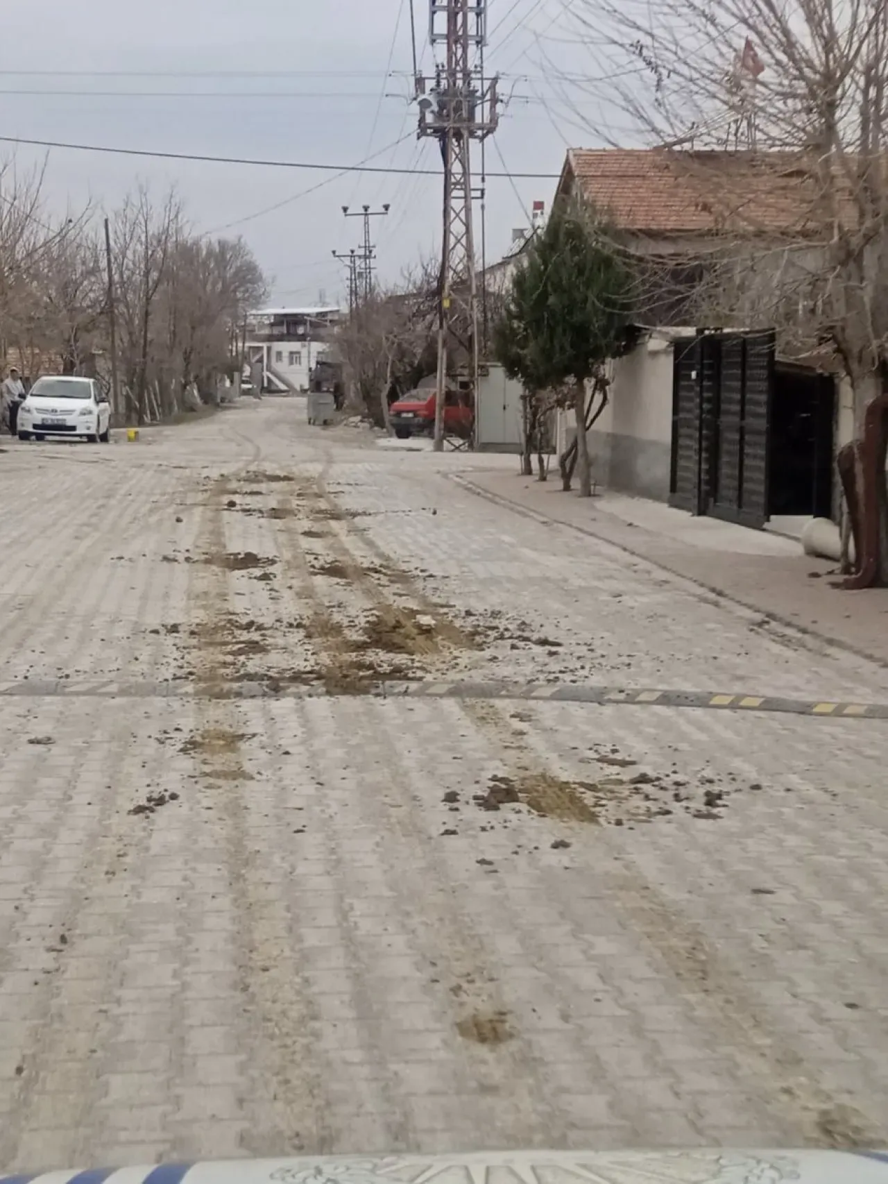 Çumra'da Açık Yük Taşımacılığı Çevre ve Halk Sağlığını Tehdit Ediyor Çumra'da Açık Yük Taşımacılığı Çevre ve Halk Sağlığını Tehdit Ediyor