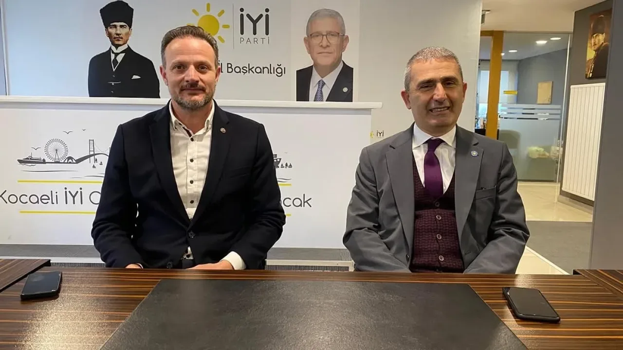 Kocaeli Müteahhitler Birliği'nden İYİ Parti İl Başkanı Kamil Şirin'e Hayırlı Olsa Ziyareti Kocaeli Müteahhitler Birliği'nden İYİ Parti İl Başkanı Kamil Şirin'e Hayırlı Olsa Ziyareti