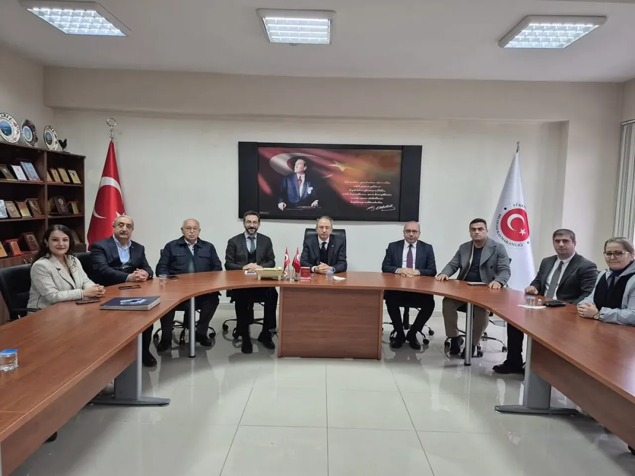 Dilovası'nda Sosyal Yardım Vakfı 2025 Stratejileri Belirlendi Dilovası'nda Sosyal Yardım Vakfı 2025 Stratejileri Belirlendi