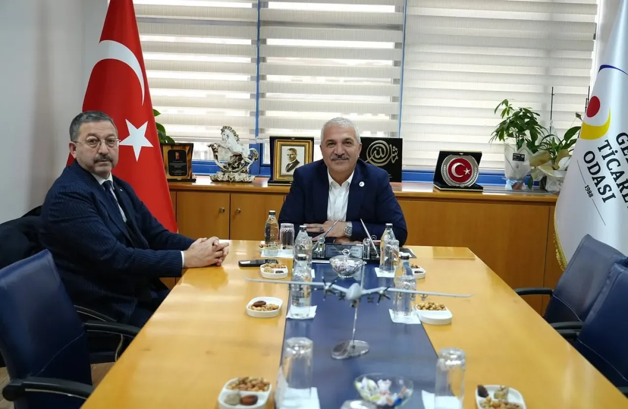 Gebze Ticaret Odası Başkanı Aslantaş, Yalova Sanayi ve Teknoloji İl Müdürü'nü Ağırladı Gebze Ticaret Odası Başkanı Aslantaş, Yalova Sanayi ve Teknoloji İl Müdürü'nü Ağırladı