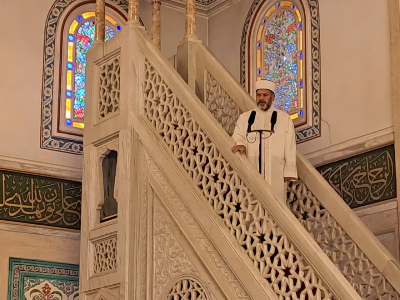 Konya Müftüsü Prof. Dr. Ali Öge, Hacıveyiszade Camii'nde Üç Ayların Başlangıcını Dualarla Karşıladı Konya Müftüsü Prof. Dr. Ali Öge, Hacıveyiszade Camii'nde Üç Ayların Başlangıcını Dualarla Karşıladı