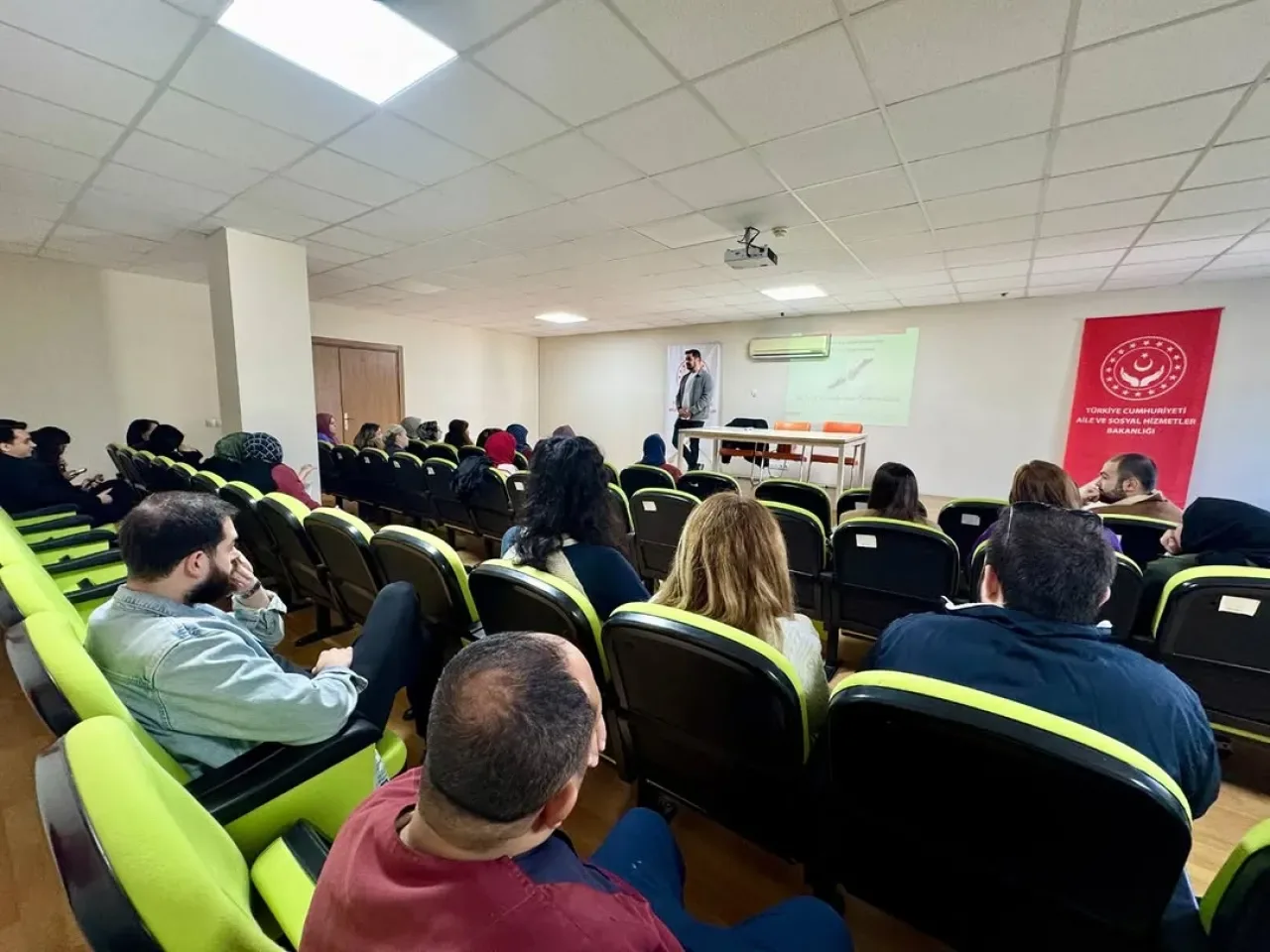 Antalya'da Personel İntiharı Önleme Eğitimlerine Başladı Antalya'da Personel İntiharı Önleme Eğitimlerine Başladı