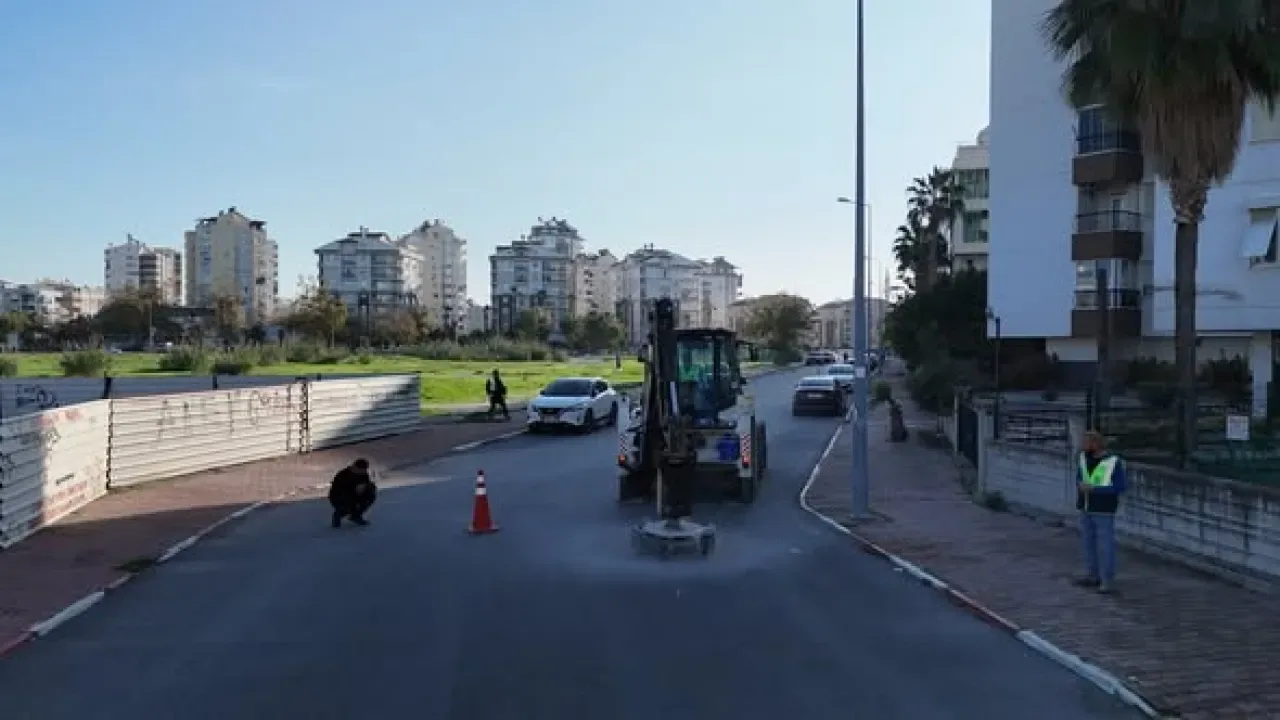 Antalya'nın Altyapısına 80 Milyon TL'lik Nefes: ASAT Temizlik Seferberliği Antalya'nın Altyapısına 80 Milyon TL'lik Nefes: ASAT Temizlik Seferberliği