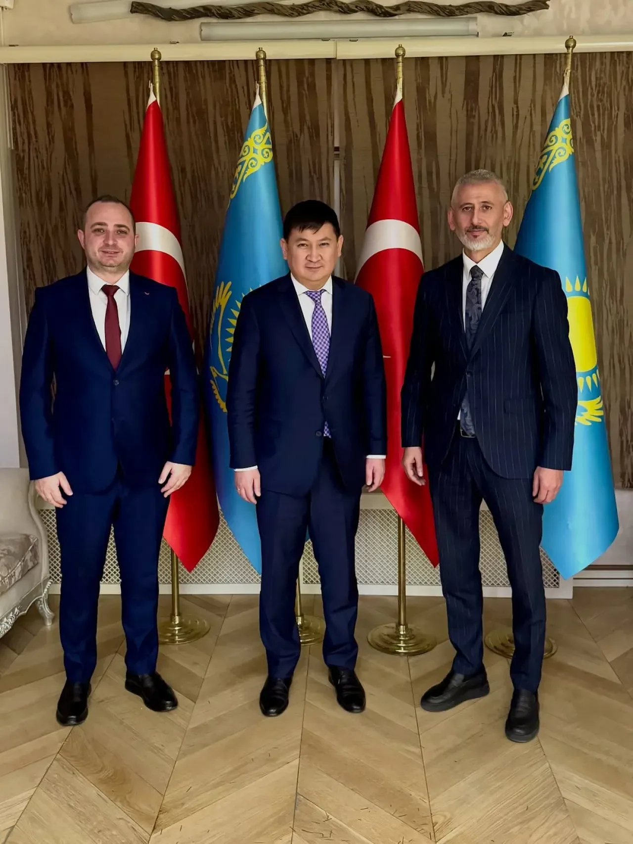 Çatalca ve Çimkent Arasında Eğitim Köprüsü: Kardeş Okul Projesi Hayata Geçiyor Çatalca ve Çimkent Arasında Eğitim Köprüsü: Kardeş Okul Projesi Hayata Geçiyor