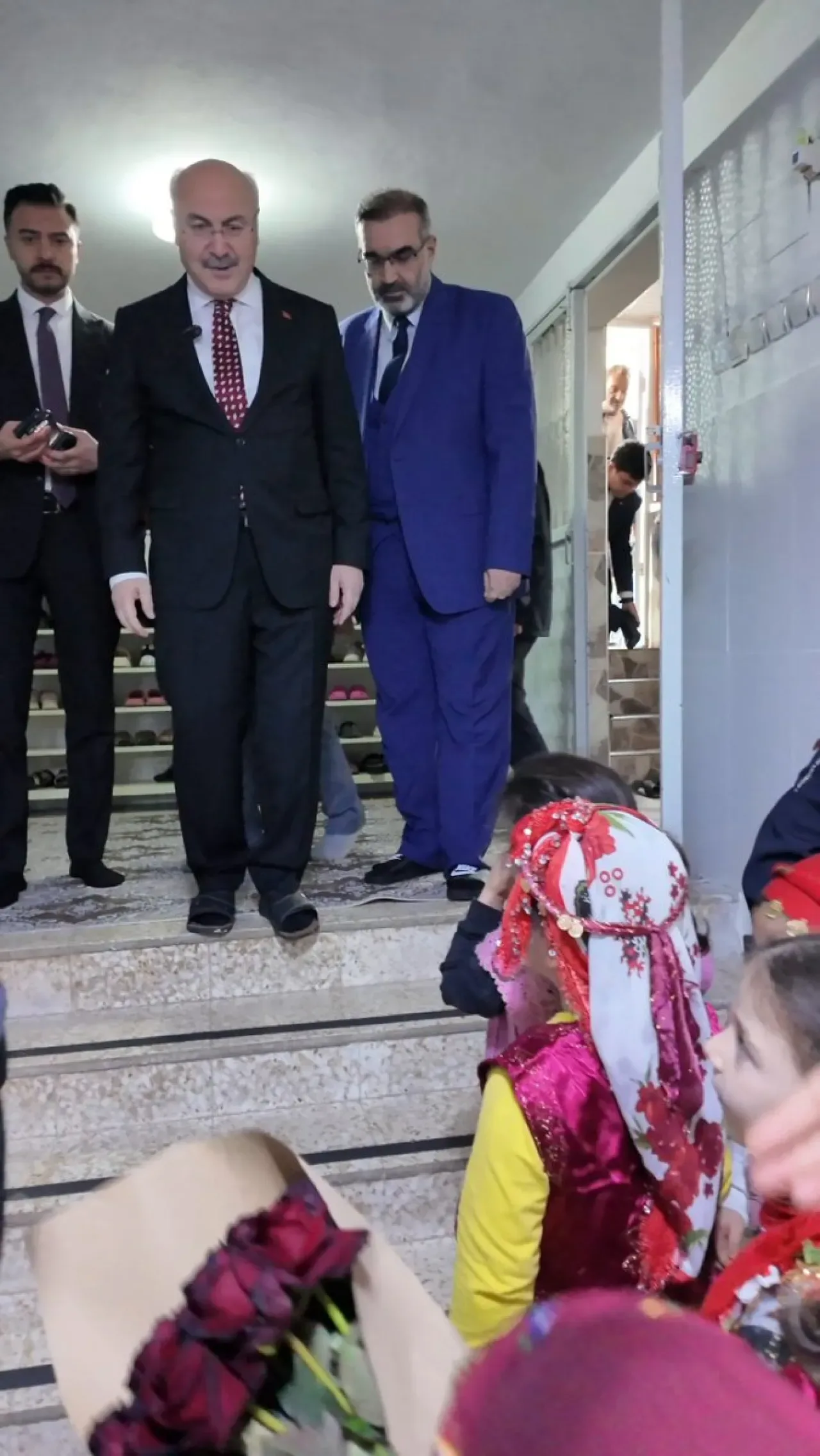 Adana Valisi'nden 4-6 Yaş Kur'an Kursu'nda Anlamlı Ziyaret Adana Valisi'nden 4-6 Yaş Kur'an Kursu'nda Anlamlı Ziyaret