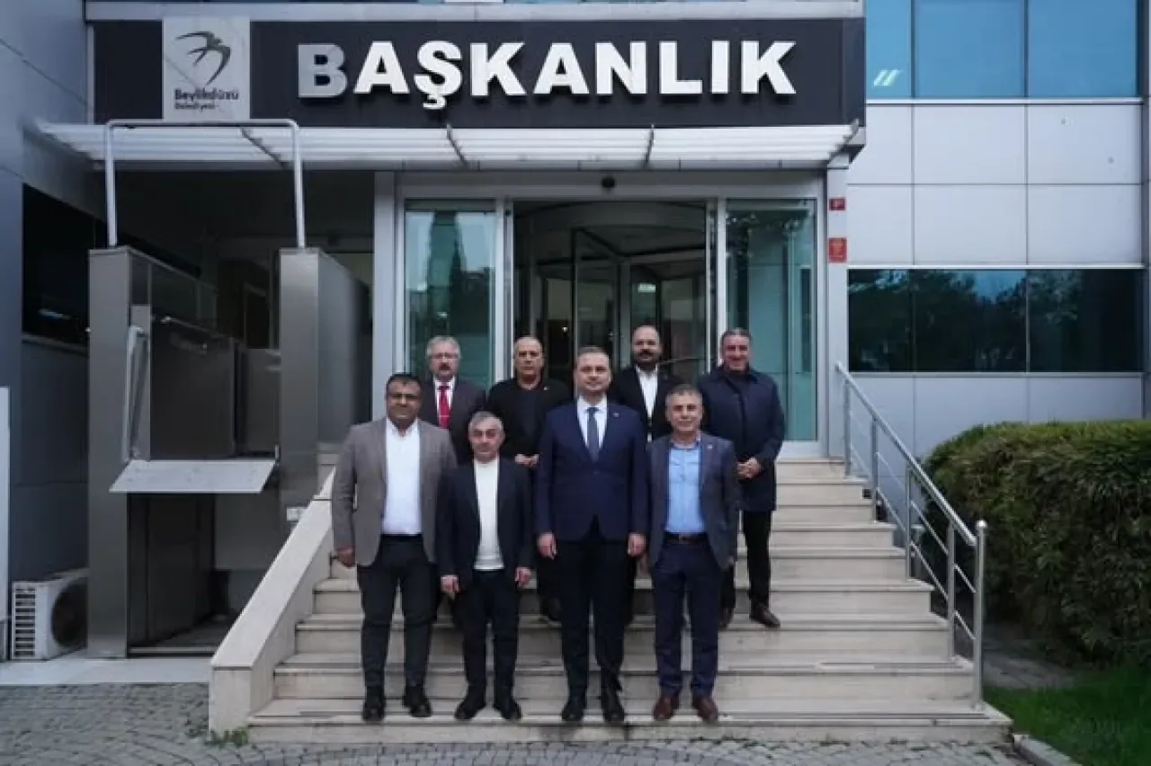 Manyas Belediyesi'nden Beylikdüzü'nde Kurumsal Dayanışma Ziyareti Manyas Belediyesi'nden Beylikdüzü'nde Kurumsal Dayanışma Ziyareti
