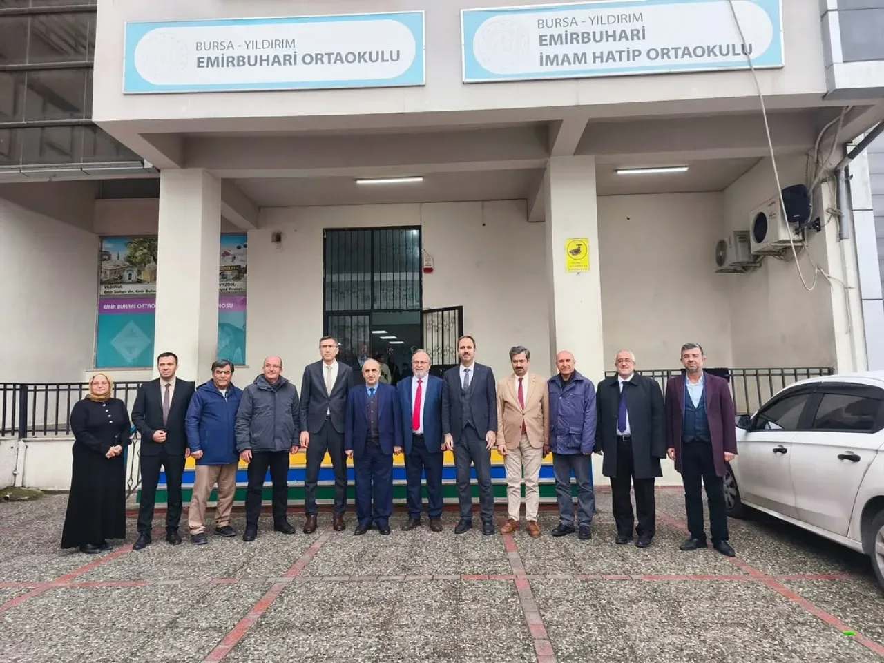 Bursa'da Genç Yetenekler Kur'an-ı Kerim'i Güzel Okuma Yarışması'nda Ödüllendirildi Bursa'da Genç Yetenekler Kur'an-ı Kerim'i Güzel Okuma Yarışması'nda Ödüllendirildi