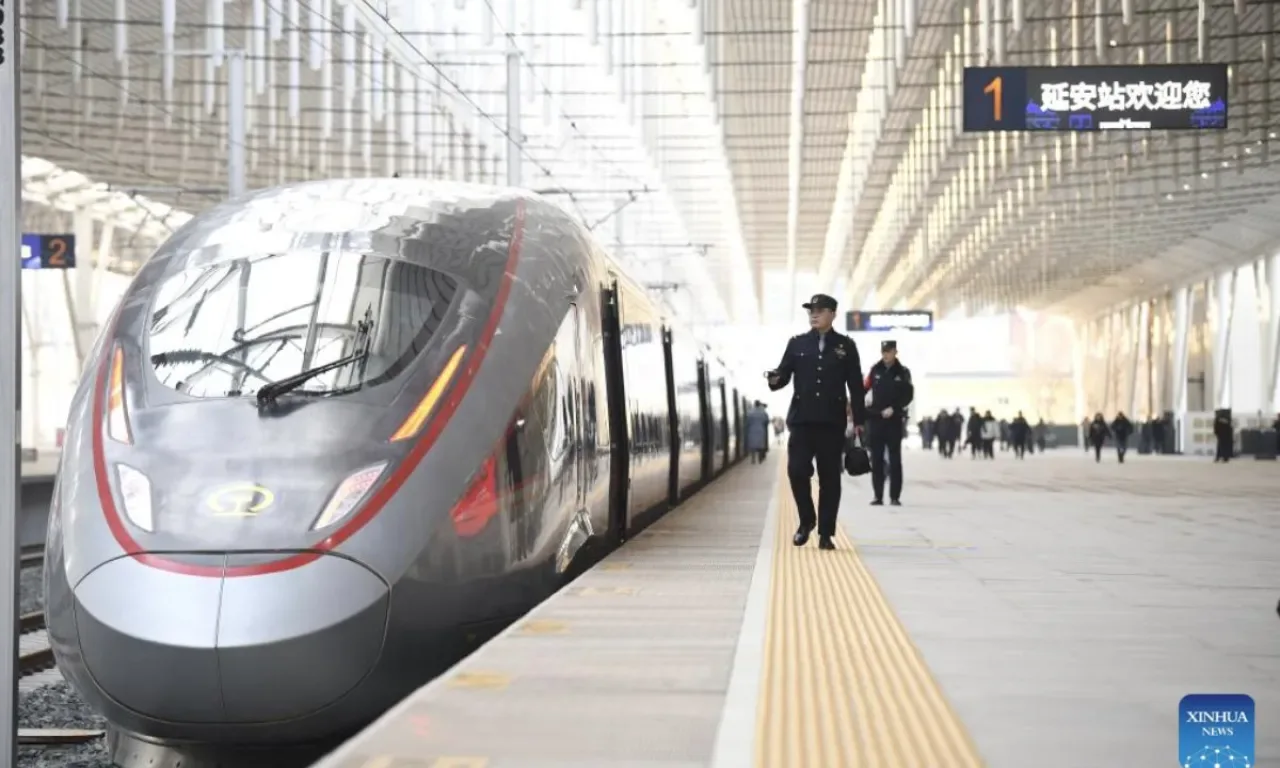 Çin, Yüksek Hızlı Tren Ağında 50.000 Kilometre Sınırını Aştı Çin, Yüksek Hızlı Tren Ağında 50.000 Kilometre Sınırını Aştı