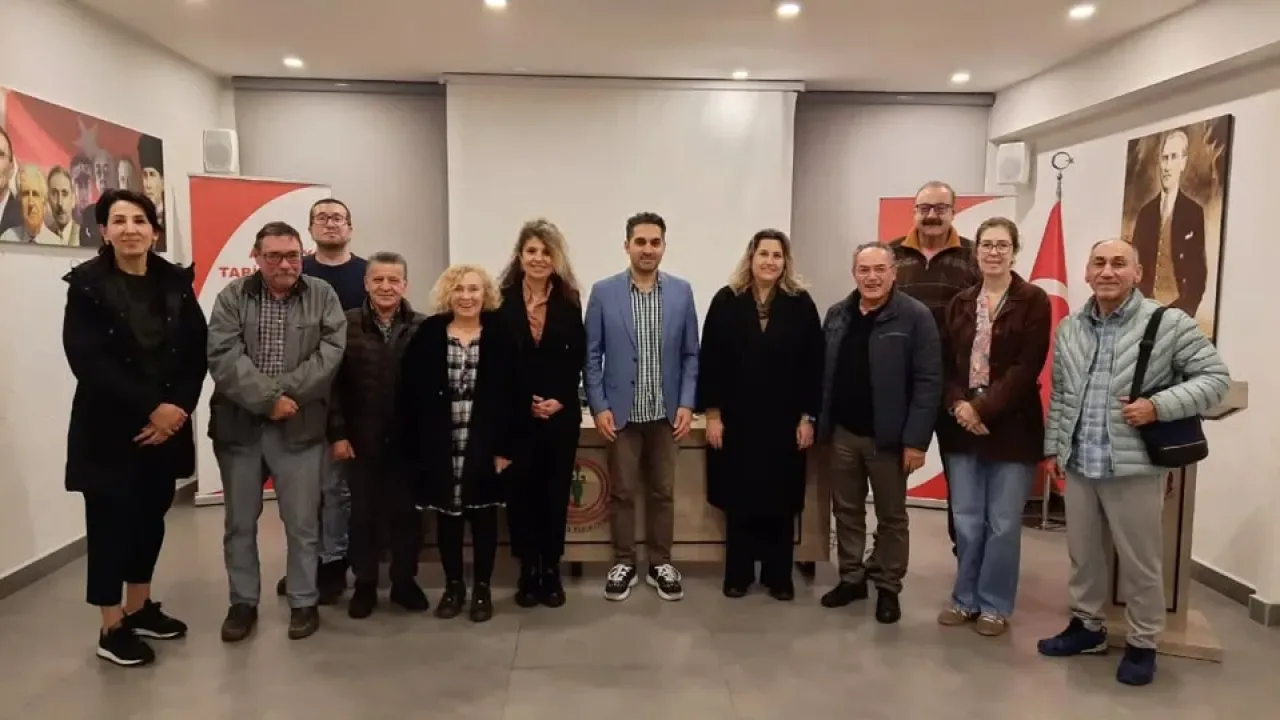 Yapay Zeka Hekimin Yerini Alabilir mi? Antalya'da "Pratik Bilgelik" Konuşuldu Yapay Zeka Hekimin Yerini Alabilir mi? Antalya'da "Pratik Bilgelik" Konuşuldu