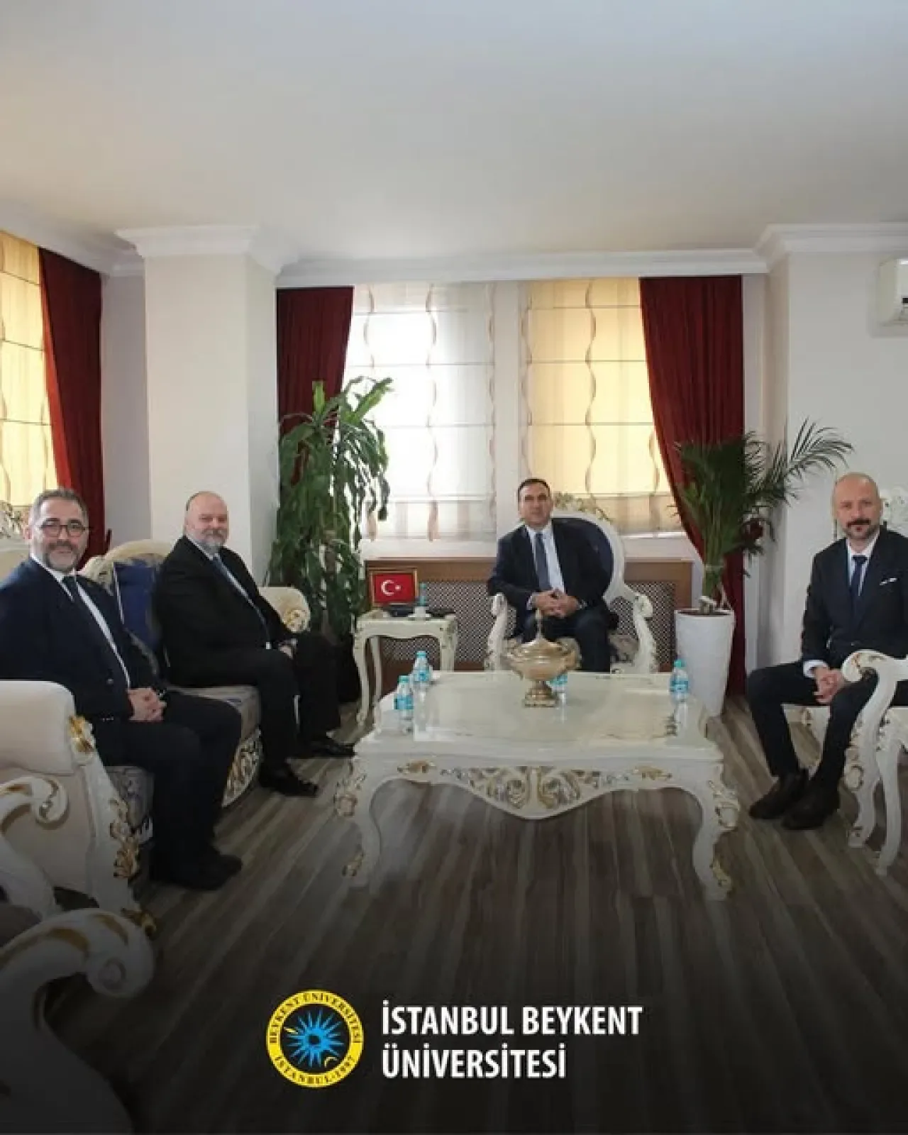 Beykent Üniversitesi Yönetimi, Büyükçekmece Kaymakamı'nı Ziyaret Etti Beykent Üniversitesi Yönetimi, Büyükçekmece Kaymakamı'nı Ziyaret Etti