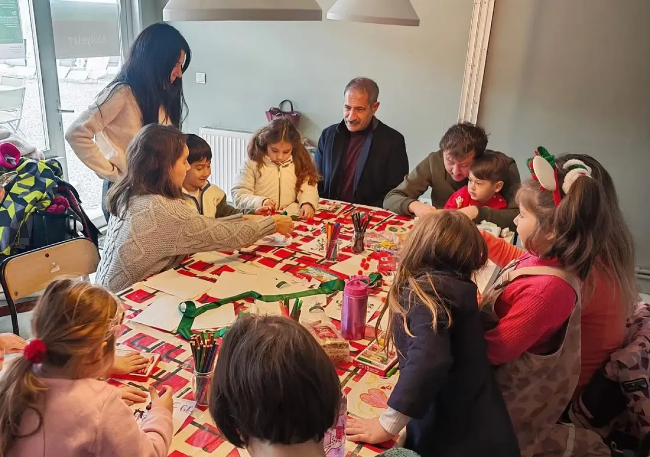 Adalar'da Minik Dostlarla Yıl Sonu Coşkusu Adalar'da Minik Dostlarla Yıl Sonu Coşkusu
