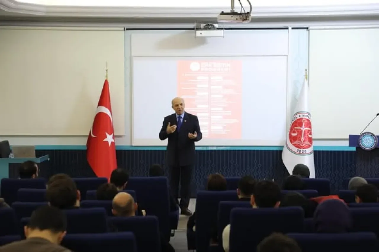 İstanbul Barosu'ndan CMK Eğitimi: Ceza Yargılamasında Etkin Savunma Vurgusu İstanbul Barosu'ndan CMK Eğitimi: Ceza Yargılamasında Etkin Savunma Vurgusu