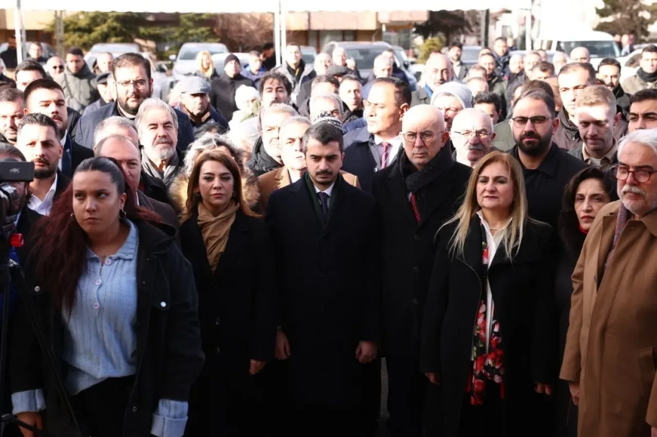 Çankaya'ya Yeni Bir Yaşam Merkezi: Alzheimer ve Demans Hastaları İçin Anlamlı Adım Çankaya'ya Yeni Bir Yaşam Merkezi: Alzheimer ve Demans Hastaları İçin Anlamlı Adım