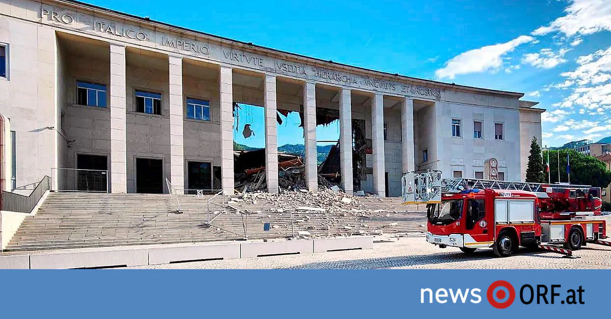 İtalya'da Faşist Dönemden Kalan Adliye Binası Çöktü: Büyük Facianın Eşiğinden Dönüldü İtalya'da Faşist Dönemden Kalan Adliye Binası Çöktü: Büyük Facianın Eşiğinden Dönüldü
