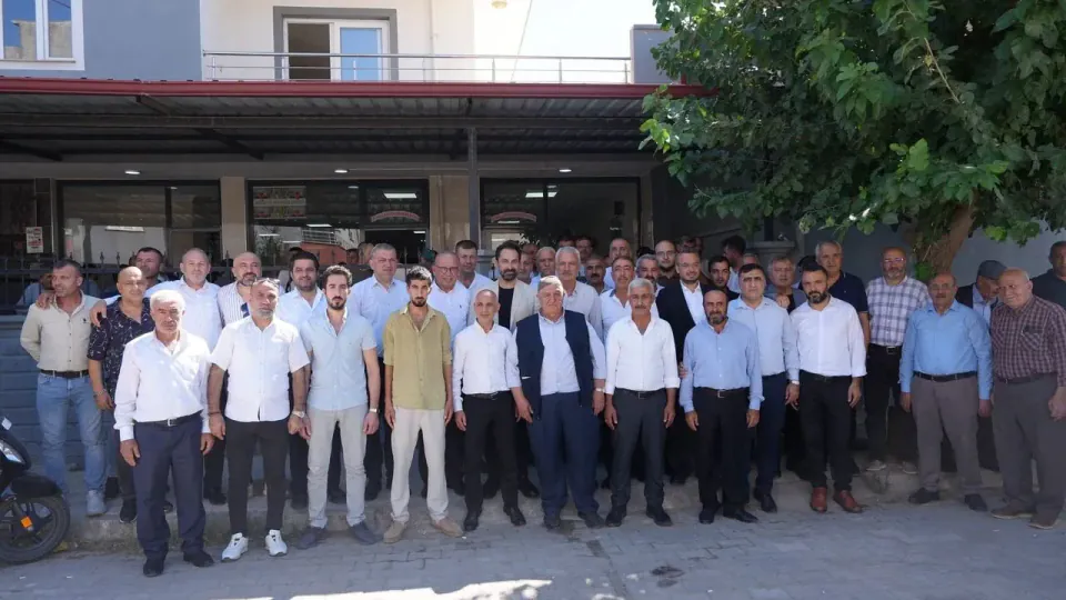 Manisa Turgutlu'da 8 Yıllık Kan Davası Barıştı: İki Aile Tokalaştı görseli