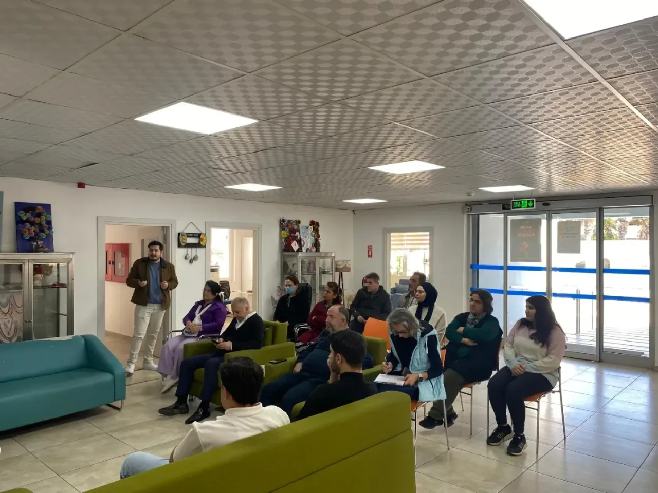 Antalya'da Otizm Merkezi Personeline Örgütsel İşlev ve İletişim Eğitimi Antalya'da Otizm Merkezi Personeline Örgütsel İşlev ve İletişim Eğitimi