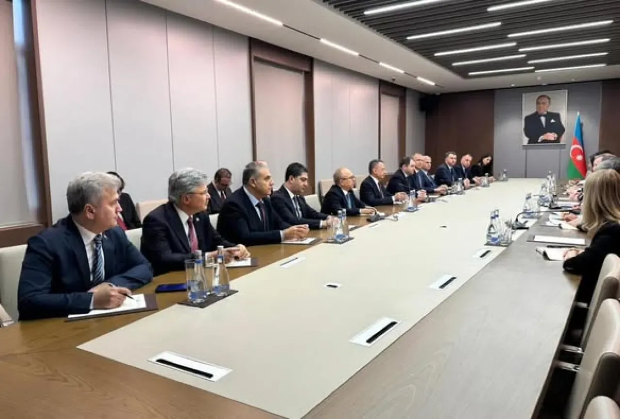 TBMM Heyeti Azerbaycan ve Gürcistan ile Stratejik İş Birliğini Görüştü TBMM Heyeti Azerbaycan ve Gürcistan ile Stratejik İş Birliğini Görüştü