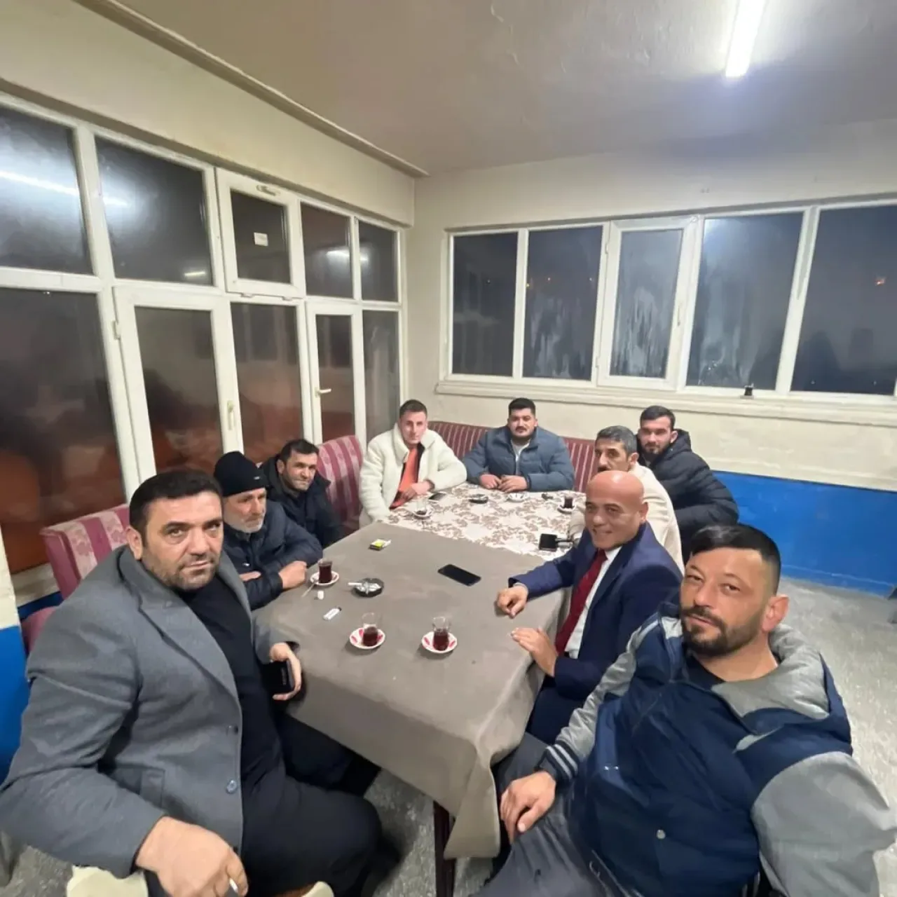 Ayaş MHP İlçe Başkanlığı Vatandaşla Buluşuyor: "Dinlemedik Dert Kalmayacak" Ayaş MHP İlçe Başkanlığı Vatandaşla Buluşuyor: "Dinlemedik Dert Kalmayacak"