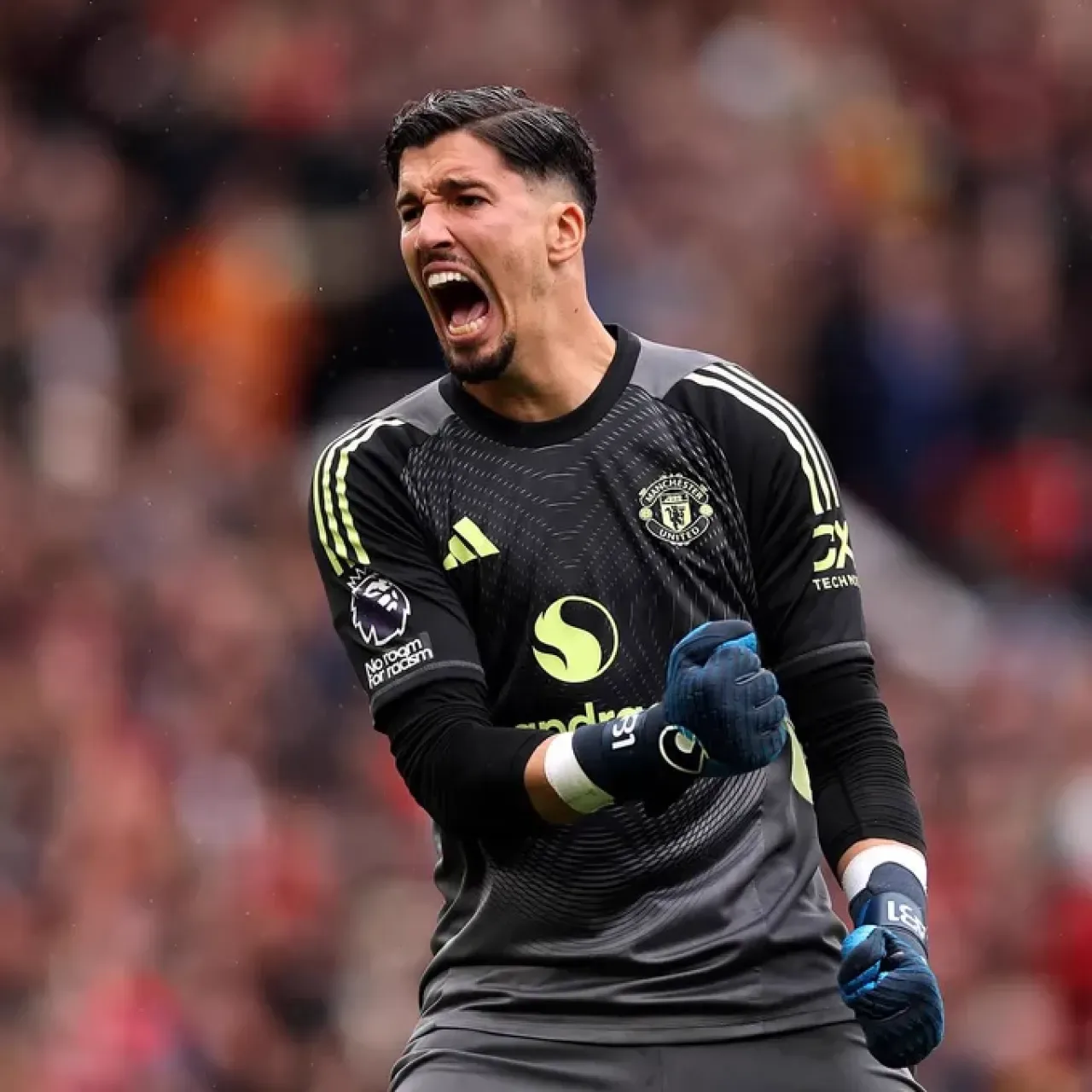 Beşiktaş ve Manchester United, Altay Bayındır Transferinde Anlaştı Beşiktaş ve Manchester United, Altay Bayındır Transferinde Anlaştı