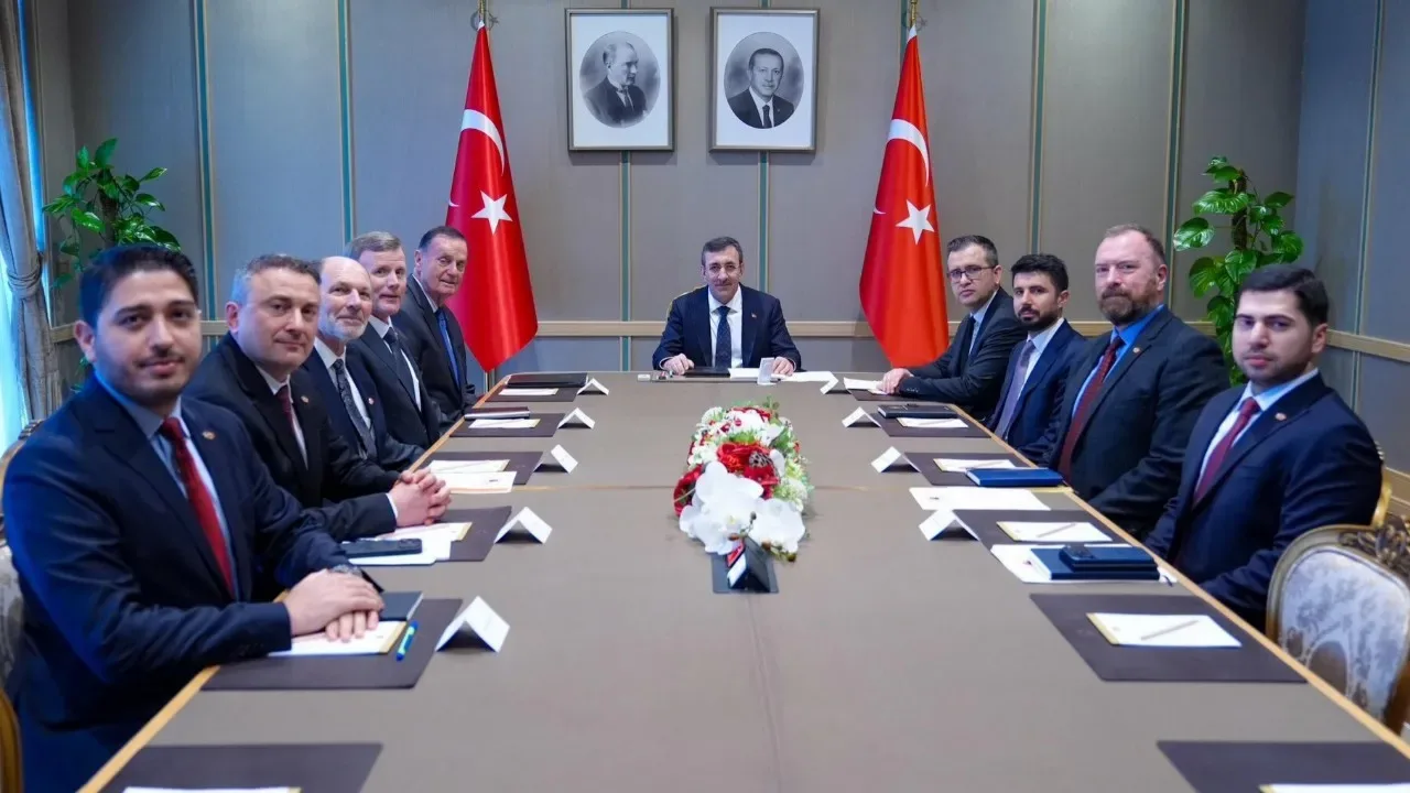 Türkiye-ABD Ticareti 100 Milyar Dolar Hedefine Doğru İlerliyor Türkiye-ABD Ticareti 100 Milyar Dolar Hedefine Doğru İlerliyor