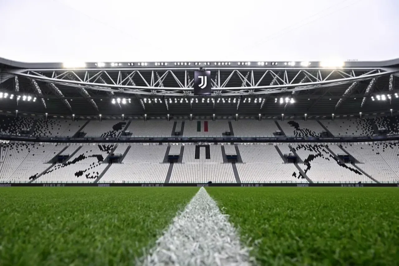 Galatasaray, UEFA Şampiyonlar Ligi'nde Juventus Karşısında Zorlu Sınavda Galatasaray, UEFA Şampiyonlar Ligi'nde Juventus Karşısında Zorlu Sınavda