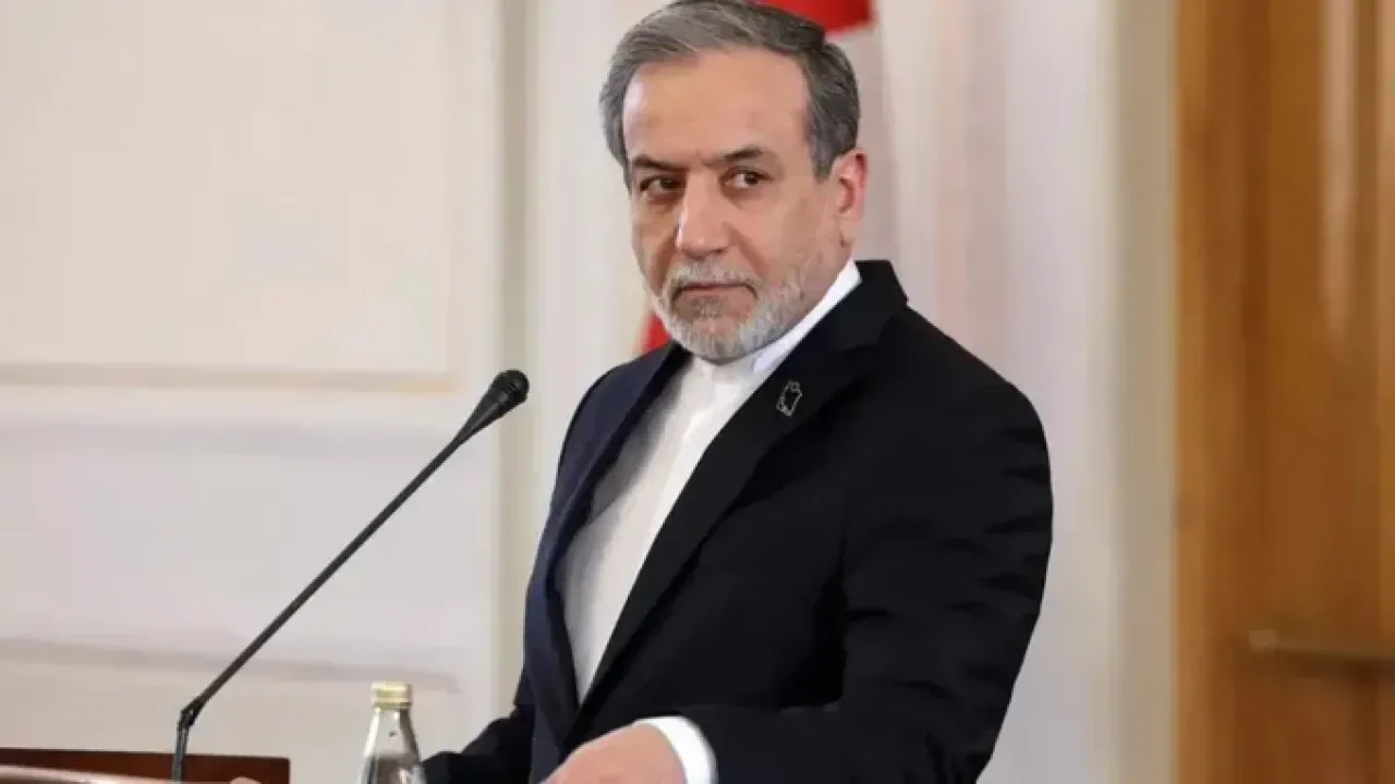 İran'dan Çarpıcı Açıklama: "Bölgede Savaş İsteyen Tek Varlık İsrail" İran'dan Çarpıcı Açıklama: "Bölgede Savaş İsteyen Tek Varlık İsrail"