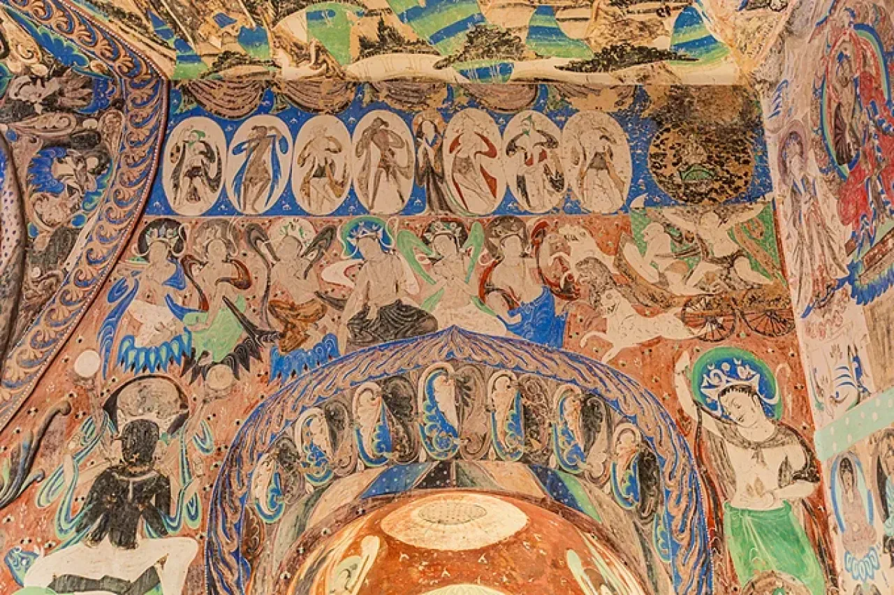 Dunhuang'da Gece Ekonomisi Canlanıyor: İpek Yolu Mirası Turizmle Hayat Buluyor Dunhuang'da Gece Ekonomisi Canlanıyor: İpek Yolu Mirası Turizmle Hayat Buluyor