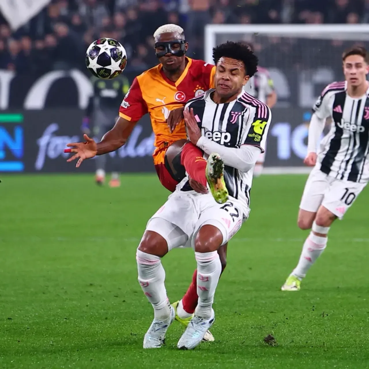 Galatasaray, Juventus'a 1-0 Mağlup Oldu | Şampiyonlar Ligi'nde Hayal Kırıklığı Galatasaray, Juventus'a 1-0 Mağlup Oldu | Şampiyonlar Ligi'nde Hayal Kırıklığı
