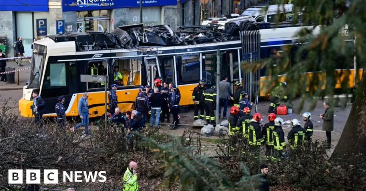 Tramvay Raydan Çıktı: Milano'da Bir Kişi Hayatını Kaybetti, Onlarca Yaralı Tramvay Raydan Çıktı: Milano'da Bir Kişi Hayatını Kaybetti, Onlarca Yaralı
