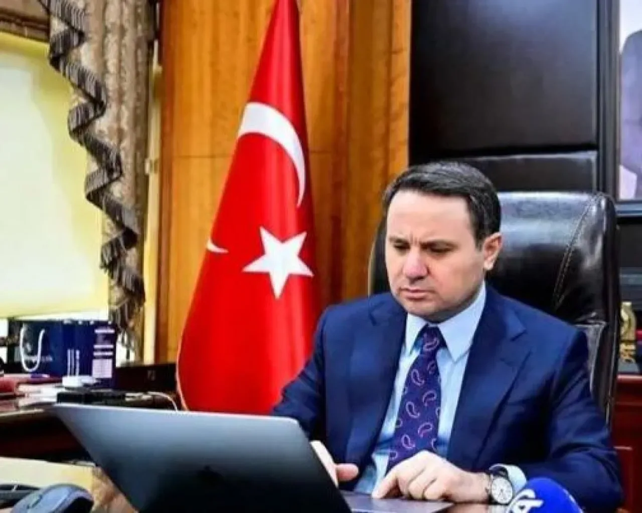İstanbul'da Uyuşturucu Operasyonunda Jandarmaya Silahlı Saldırı: Adalet Bakanı Açıkladı İstanbul'da Uyuşturucu Operasyonunda Jandarmaya Silahlı Saldırı: Adalet Bakanı Açıkladı
