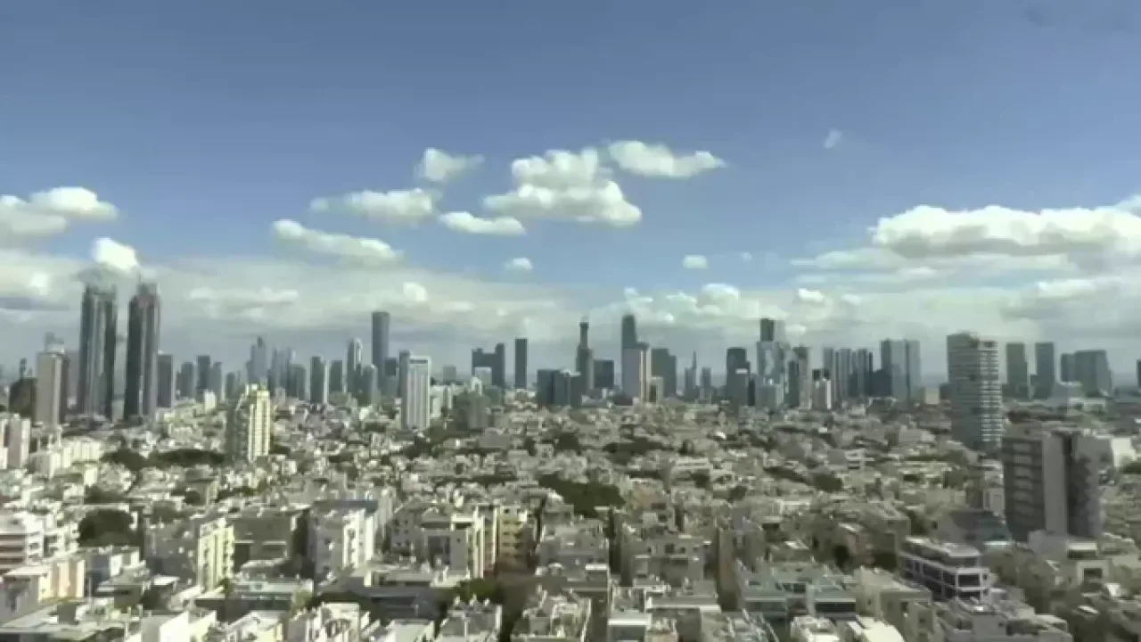 Tel Aviv'de Siren Alarmları: Bölgede Gerginlik Yeniden Tırmanıyor Tel Aviv'de Siren Alarmları: Bölgede Gerginlik Yeniden Tırmanıyor