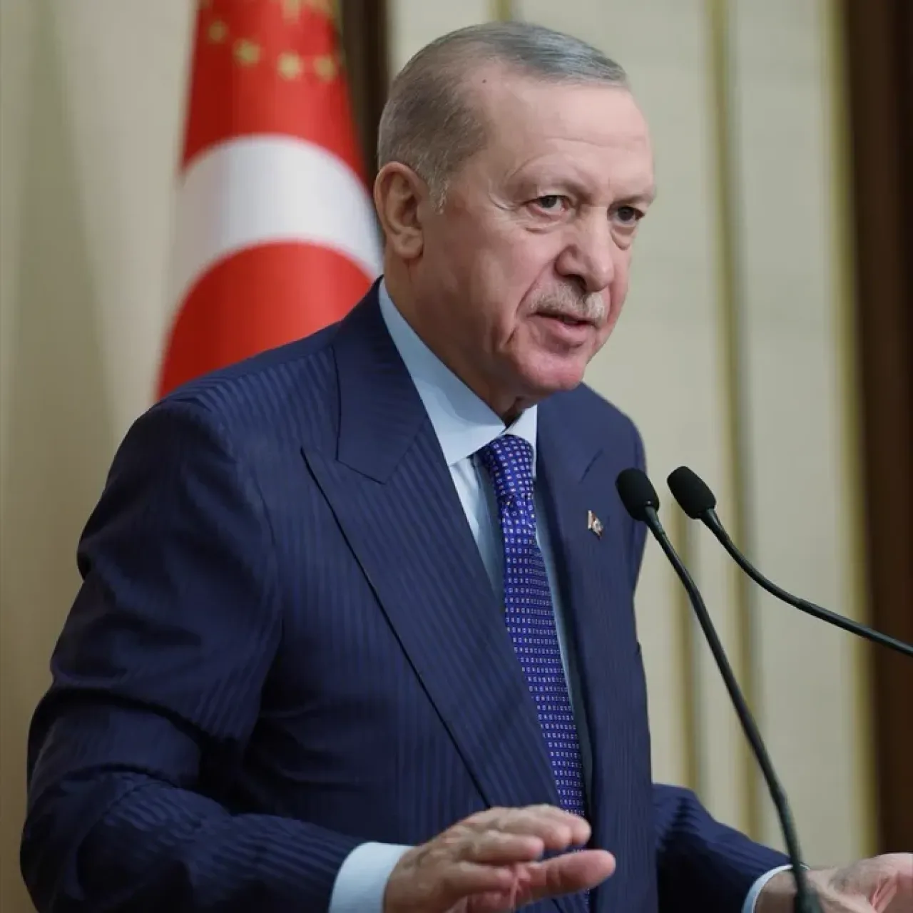 Erdoğan'dan Kritik Çağrı: "Bölgemizde Daha Fazla Kan Akmasın" Erdoğan'dan Kritik Çağrı: "Bölgemizde Daha Fazla Kan Akmasın"